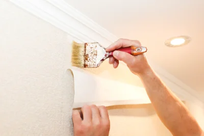 Pose de papier peint à Amancey — revêtements muraux et toiles de verre